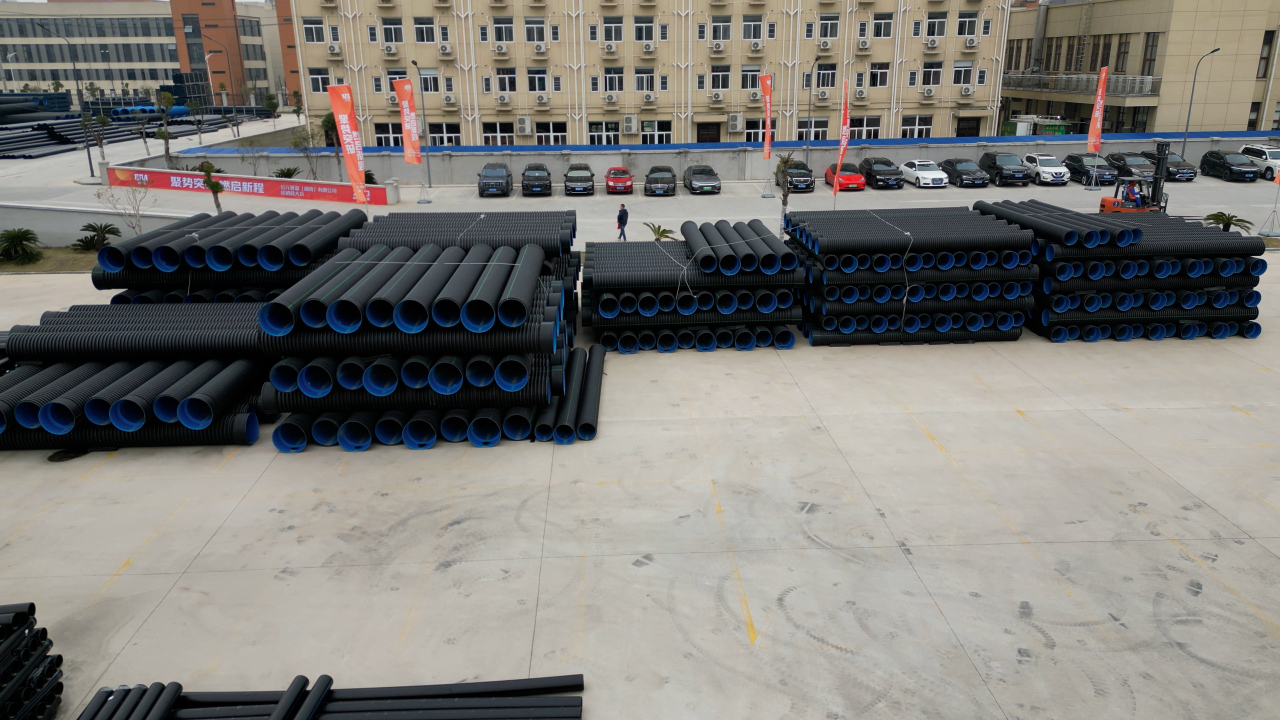 PE 拖拉管顶管施工后沉降观测：仪器、频率、处理措施